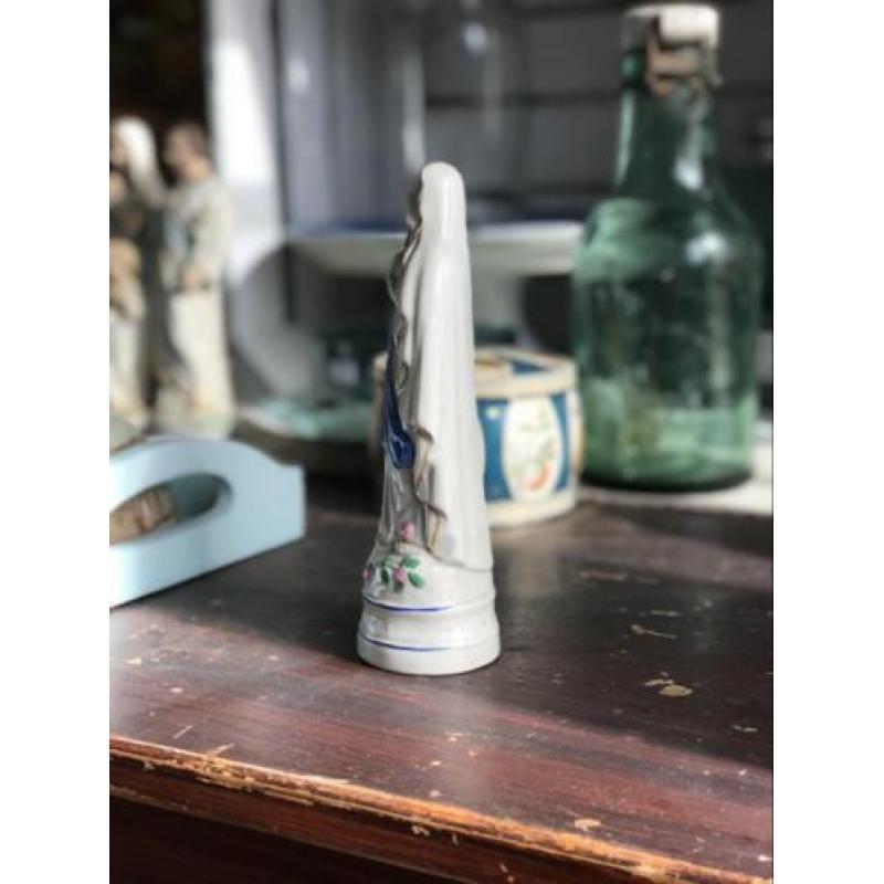 Antiek religieus beeldje maria steen brocante lourdes heilig
