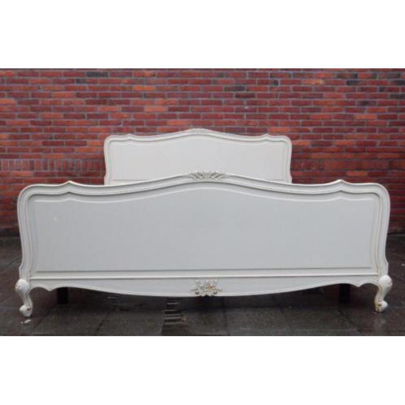 JB3825) Brocant Barok 180 Breed Bed met Queen Ann pootjes