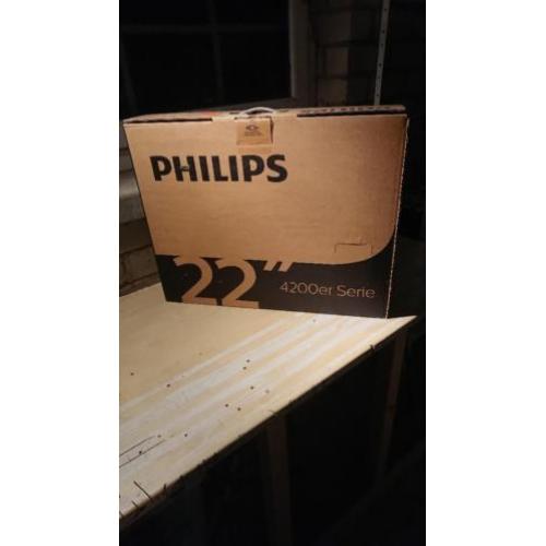 Als nieuw en in de doos compacte led tv of pc monitor.