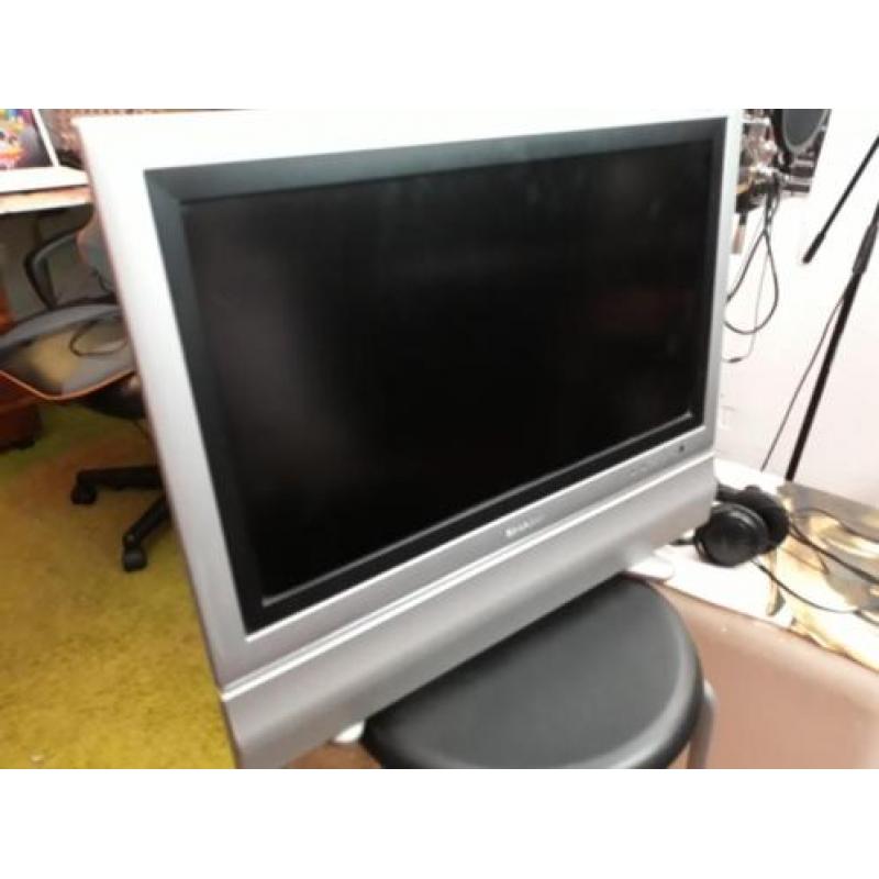 Tv lcd Sharp met draag staan beugel