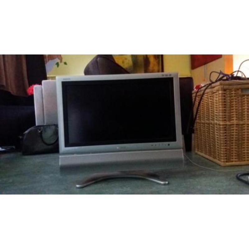 Sharp Flatscreen LCD TV 56cm (22inch)