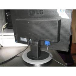 Computerscherm LG flatron wide