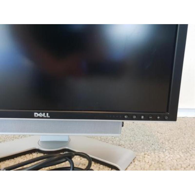 6 x 24 inch Dell flatpanel beeldscherm met soundbar AS501