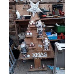 Mooie steigerhout kerstboom