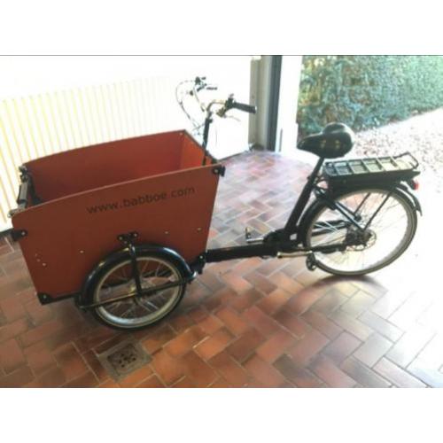 Babboe bakfiets elektrisch.