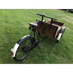 Gazelle Bakfiets uit de jaren 30 / 40 transportfiets