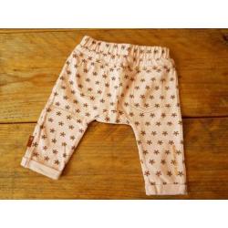 Setje beebielove t-shirt, b*e*s*s (bess) broek, HEMA vest