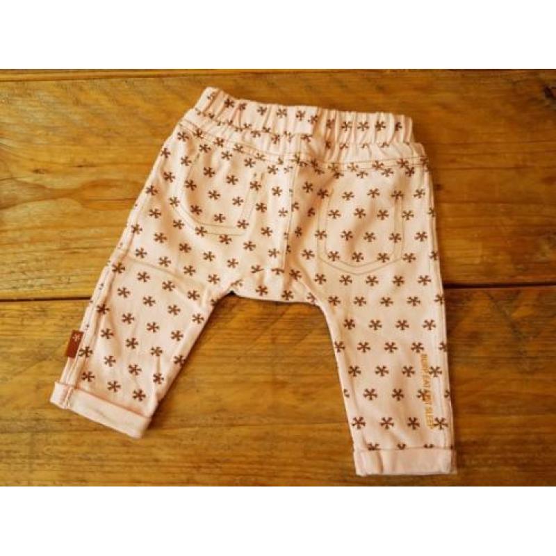 Setje beebielove t-shirt, b*e*s*s (bess) broek, HEMA vest