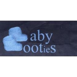 Baby Booties donkerroze, 0-3 m., babyslofjes handgebreid