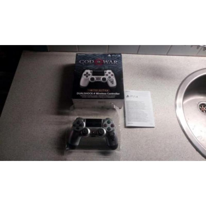 God of war Ps4 controller met doos