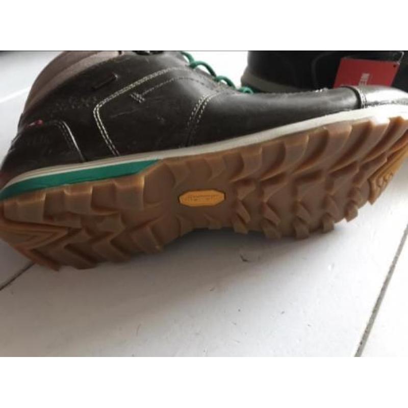 Bergschoen outdoorschoen waterproof Dachstein nieuw maat 41