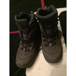 McKinley Laarzen mt 38 snow boots nieuw staat!