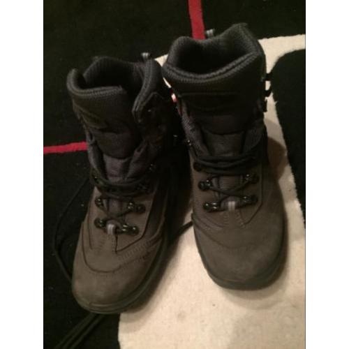 McKinley Laarzen mt 38 snow boots nieuw staat!