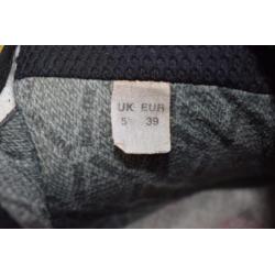Bergschoenen, merkt Gore tex Vibram!