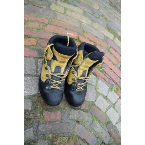 Bergschoenen, merkt Gore tex Vibram!