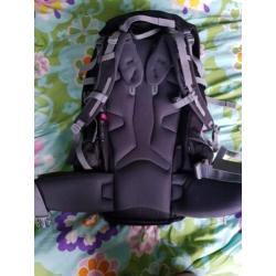 Lowe Alpine Diran 55 : 65 zwart/roze